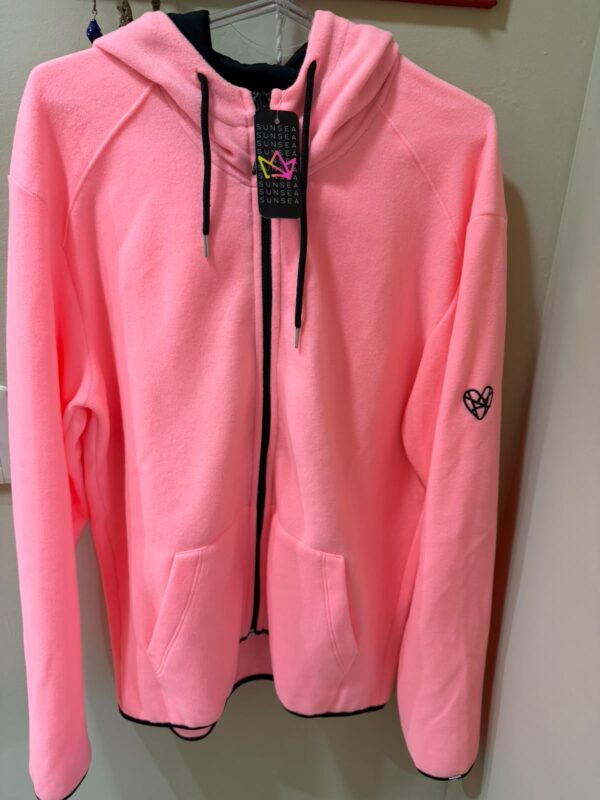 Campera polar con capucha